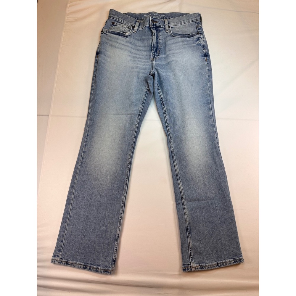 Old Navy Mens 31x30 Boot-Cut Built-In Flex Light Wash Denim Jeans